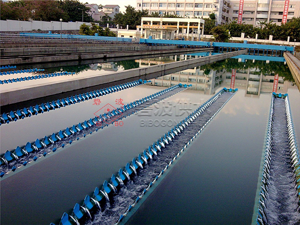 ���̰���